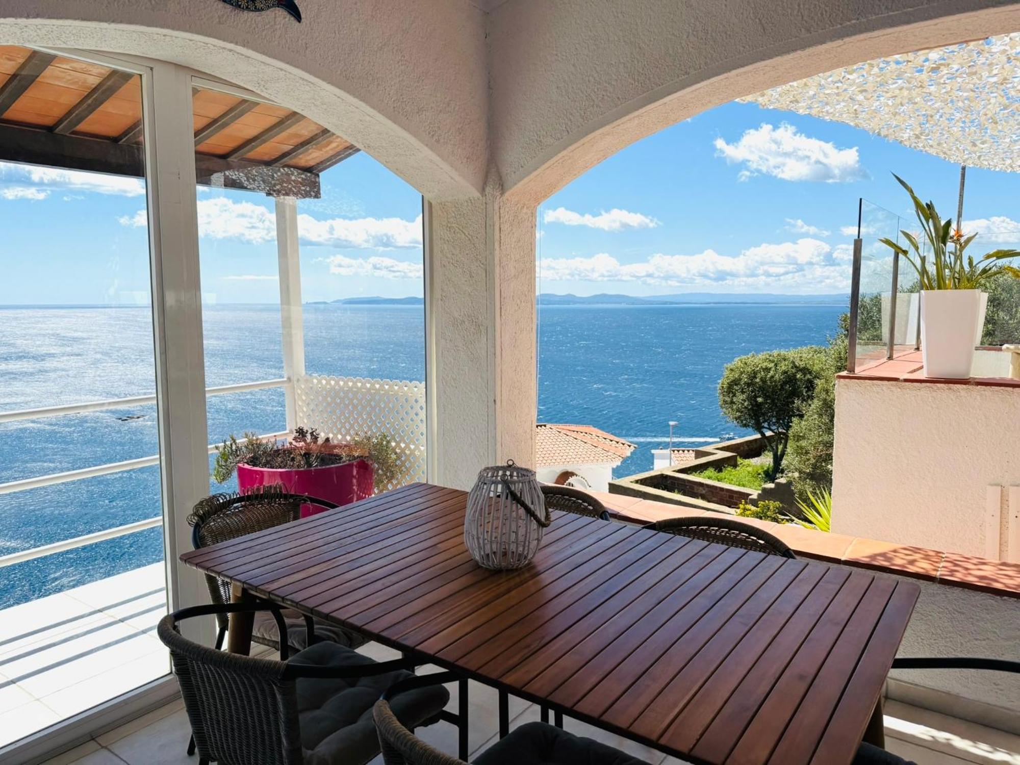 A Canyelles, Piscine Et A Bulles Prives , Vue Panoramique Villa