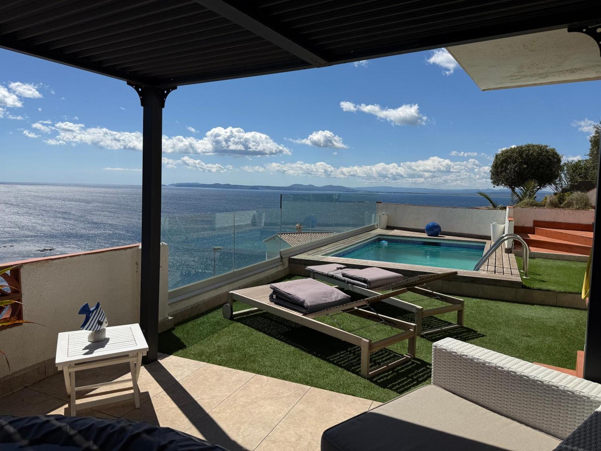 A Canyelles, Piscine Et A Bulles Prives , Vue Panoramique *