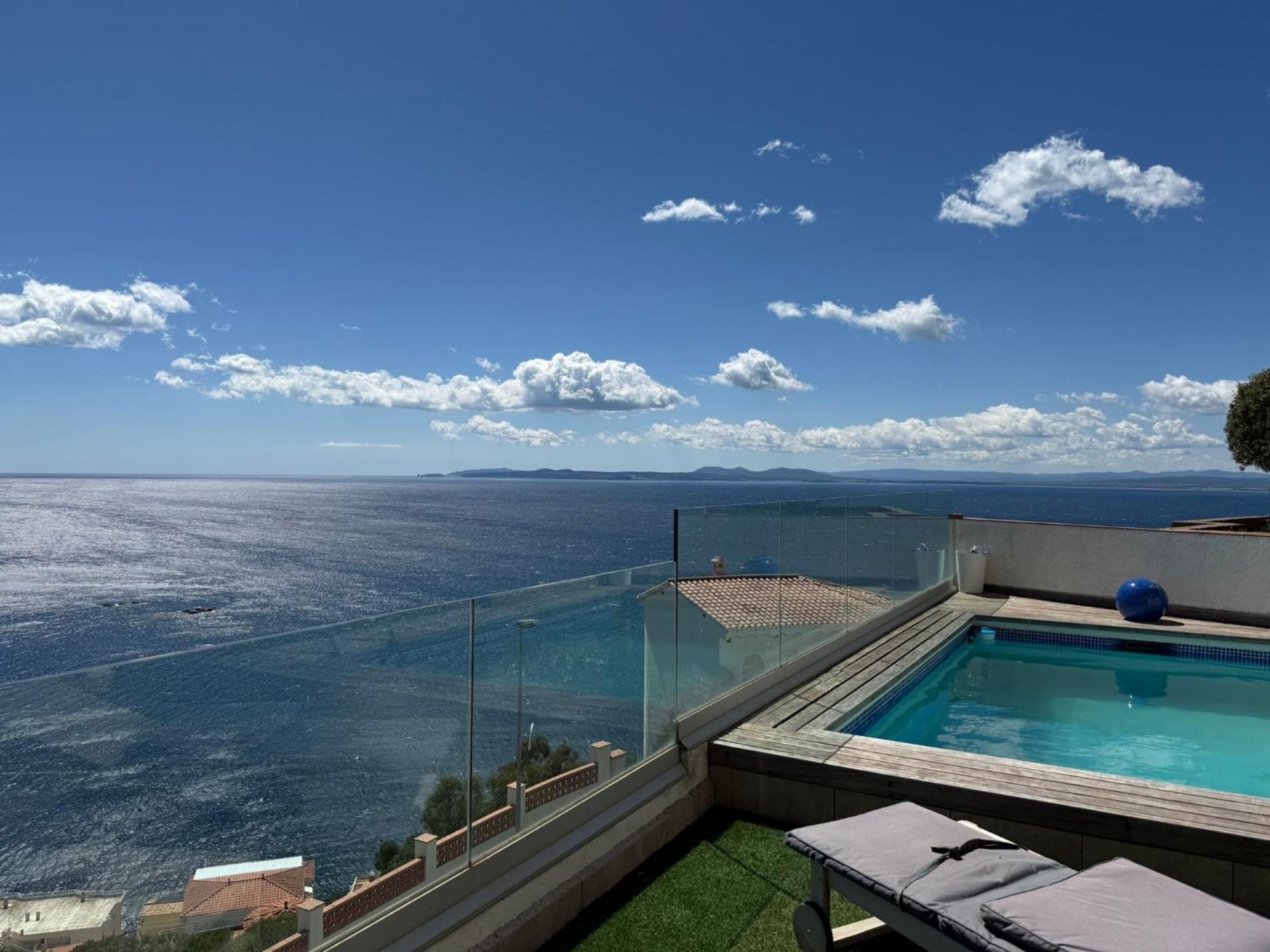 A Canyelles, Piscine Et A Bulles Prives , Vue Panoramique *